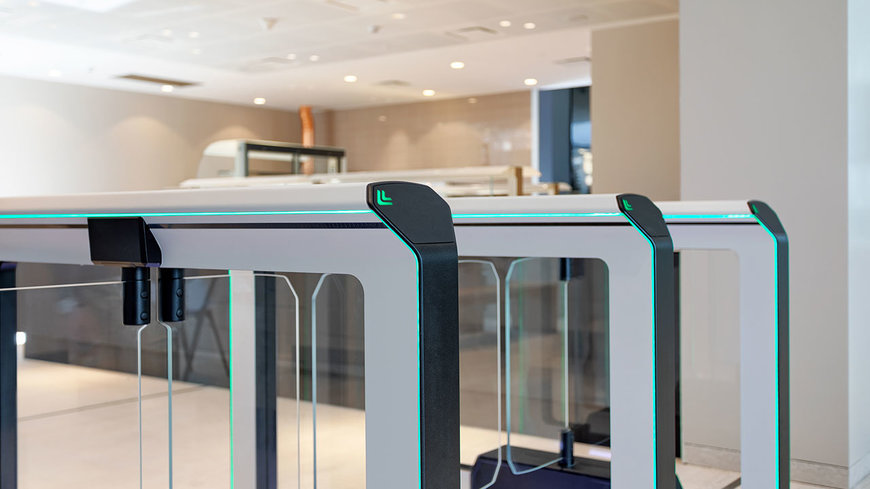 MWING PEDESTRIAN ACCESS GATES, A TOUCH OF PERFECTION FOR THE NEW FAAC RESTAURANT